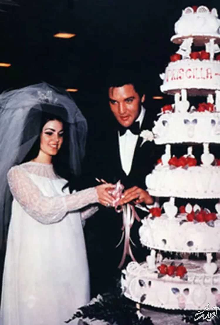 زیباترین لباسهای عروسی سلبریتیها در تمام دوران زیباترین لباسهای عروسی سلبریتیها در تمام دوران